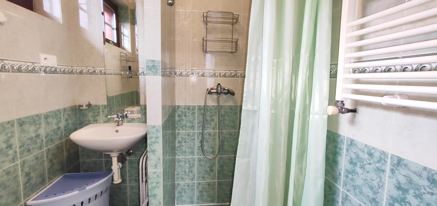 Prenajatý do 1.4.2025...samostatný 2 izbový byt v rodinnom dome v mestskej časti Surdok