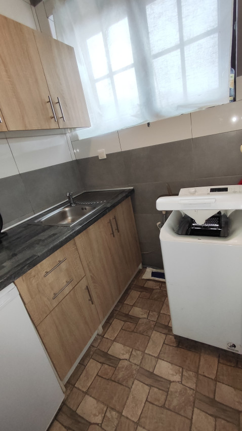 Prenajatý do 1.4.2025...samostatný 2 izbový byt v rodinnom dome v mestskej časti Surdok