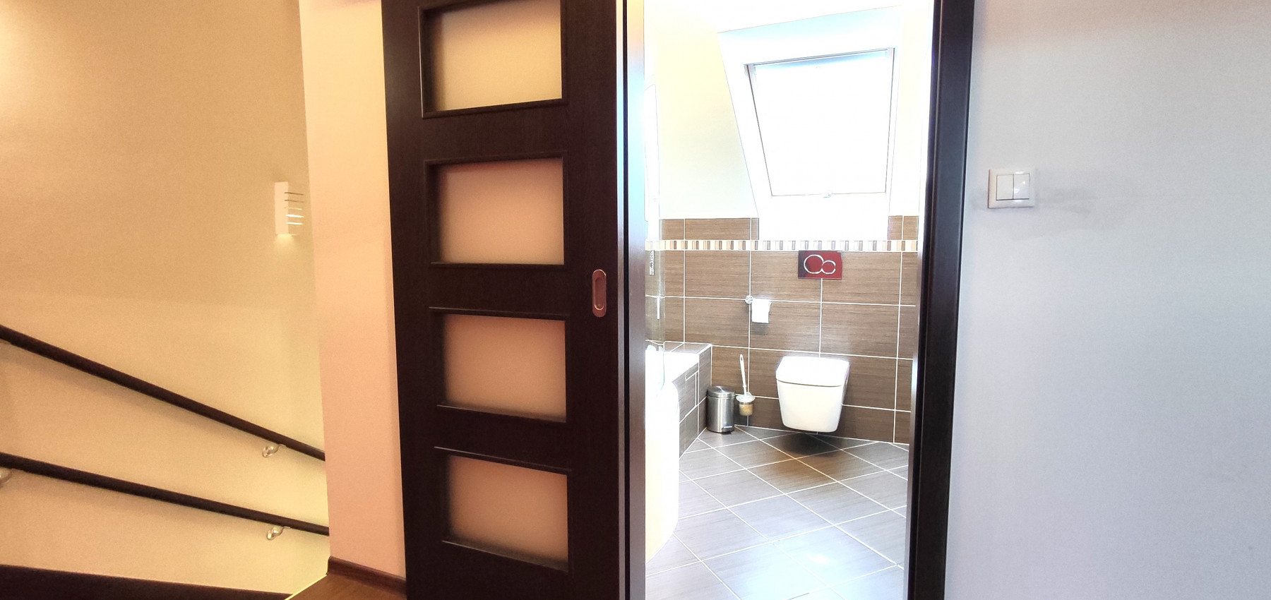 Prenajatý do 1.6.2026 .... krásny 3 izbový mezonetový byt v nadstavbe Budovateľská ulica