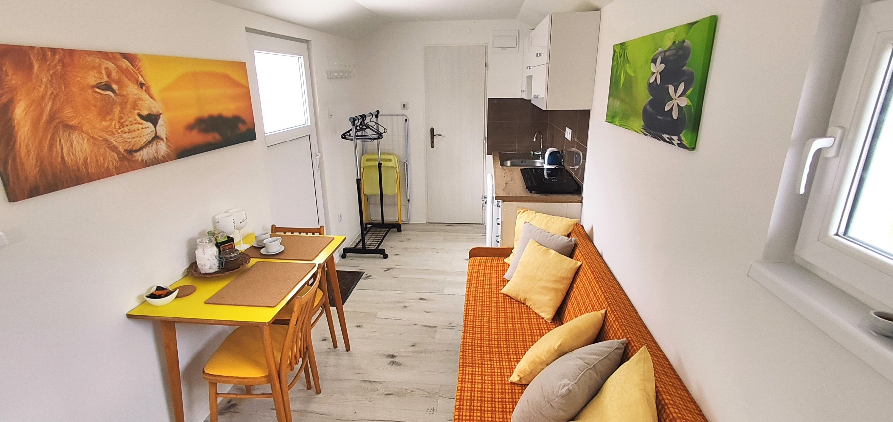 Na predaj rekreačný domček na pozemku 800 m2, vhodnom na výstavbu ďalšieho domu