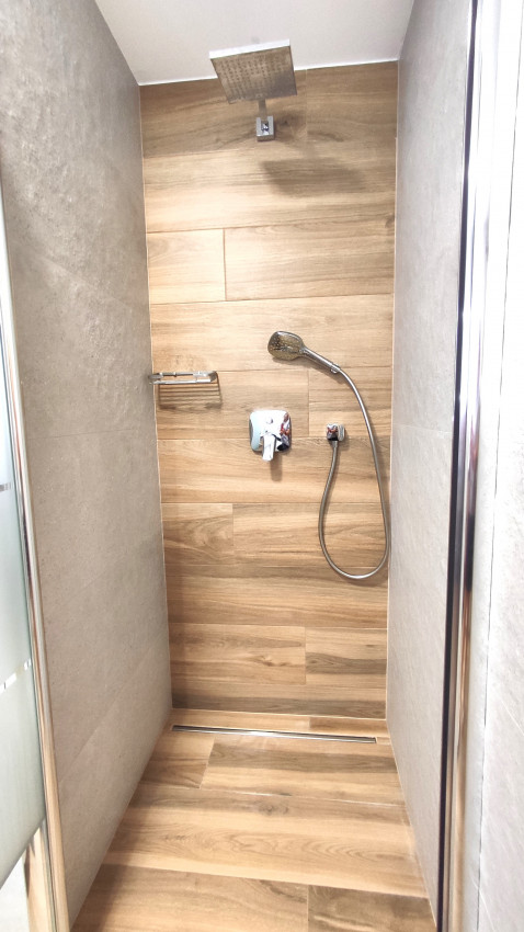 Prenajatý do 1.8.2026....supermoderný 2 izbový byt s dvomi loggiami v centre mesta pri OC NOVUM, Kúpeľná ulica