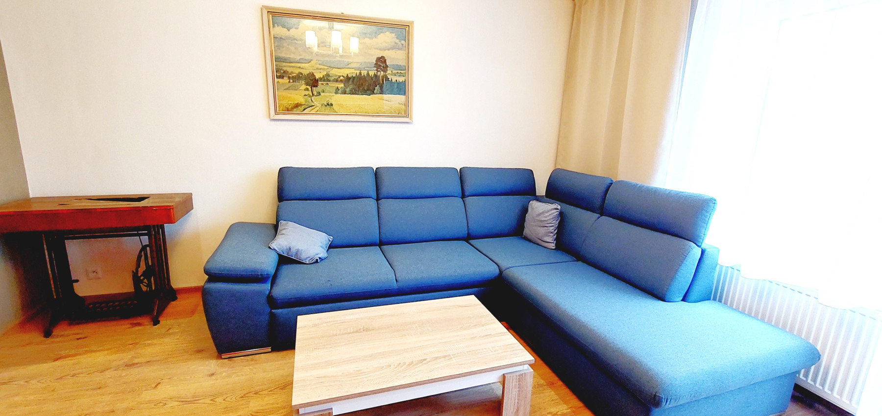 PRENAJATÝ DO 2.12.2026 ... Na prenájom krásny zrekonštruovaný 2 izbový byt s balkónom Budovateľská, zariadený, voľný od 1.9.2024