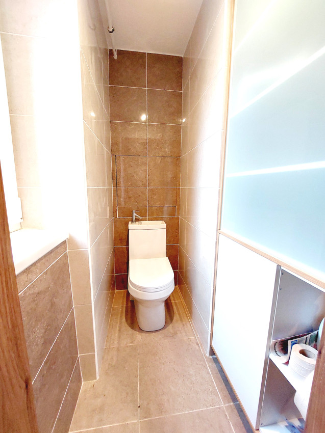 PRENAJATÝ DO 2.12.2026 ... Na prenájom krásny zrekonštruovaný 2 izbový byt s balkónom Budovateľská, zariadený, voľný od 1.9.2024