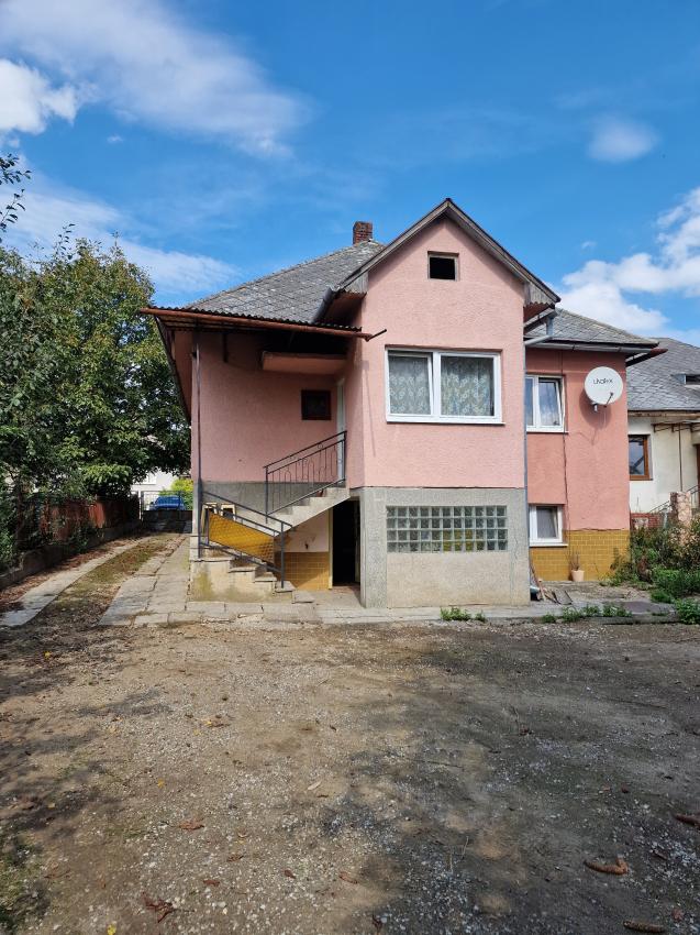 Perspektívny malý rodinný domček na budúcu realizáciu bývania podľa vlastných predstáv, Drienovská Nová Ves, intravilán