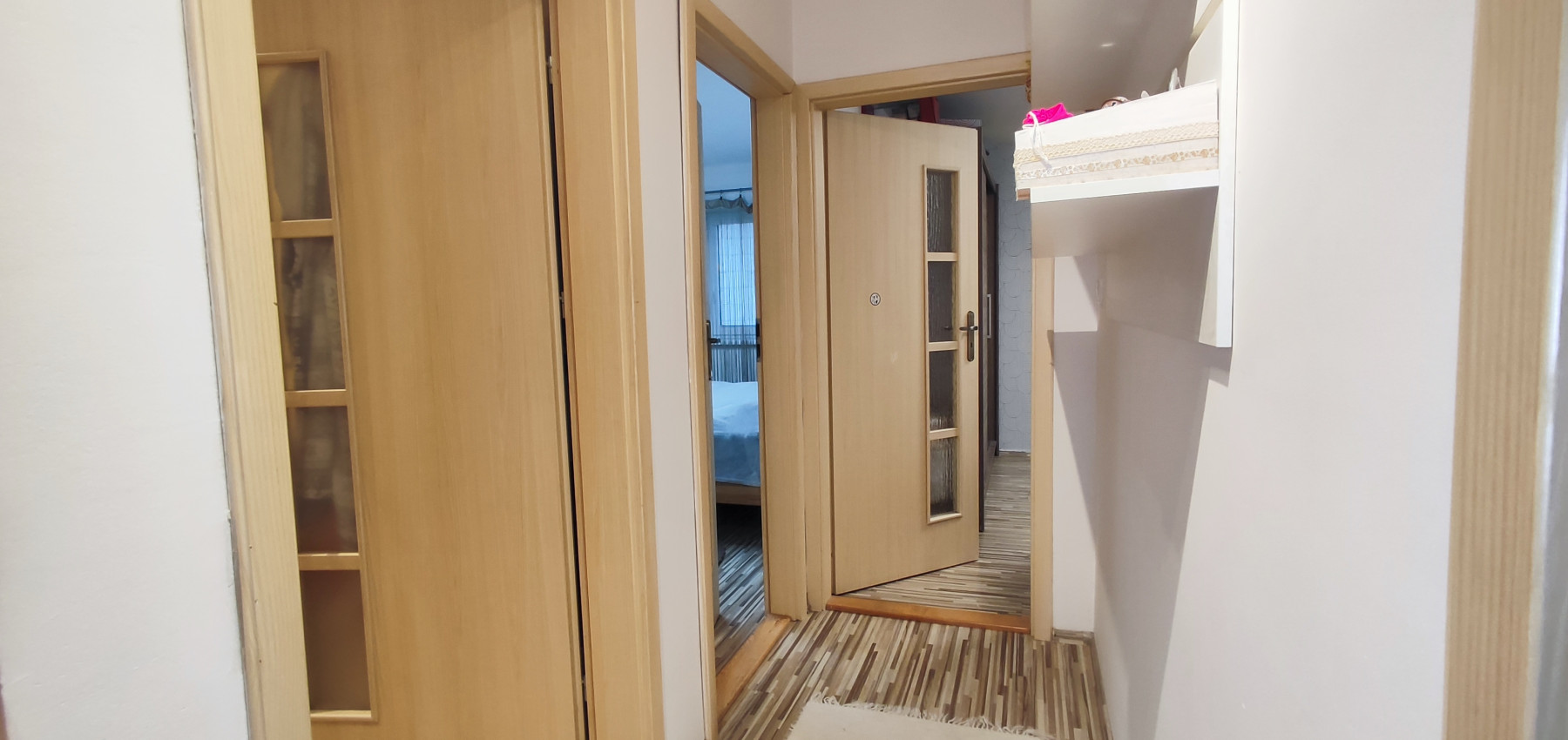 Skvelá príležitosť...rodinný dom ihneď na bývanie, dvojgaráž 80 m2 - rôzne účely, pozemok 629 m2, vjazdy z dvoch strán pozemku, všetky IS