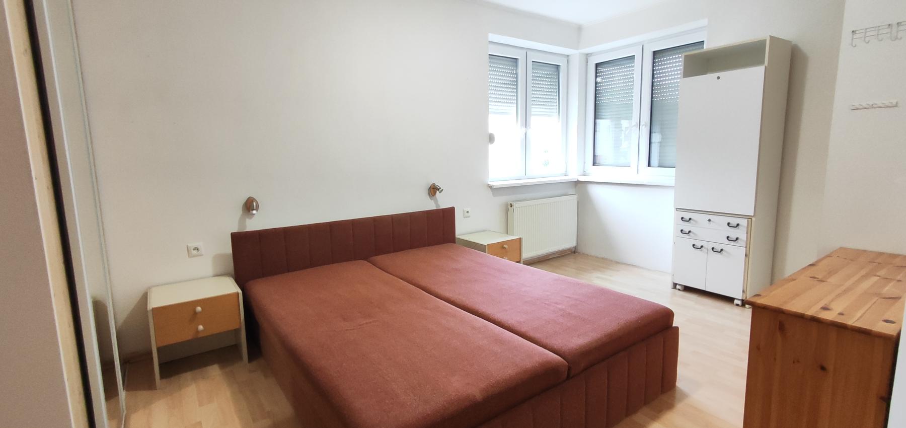 Prenajatý do 1.1.2026 ... Na prenájom skvelý 4 izbový byt v zabývanej novostavbe Tekeľova ulica Ľubotice (za OC MAX), zariadený s garážou, voľný ihneď