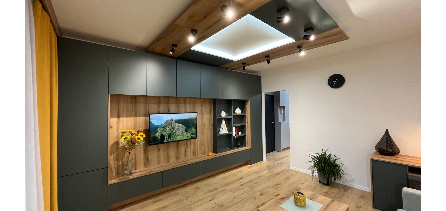 Prenajatý do 1.1.2026....Exkluzívny 2 izbový byt po kompletnej dizajnovej rekonštrukcii na Sekčove, 60 m2