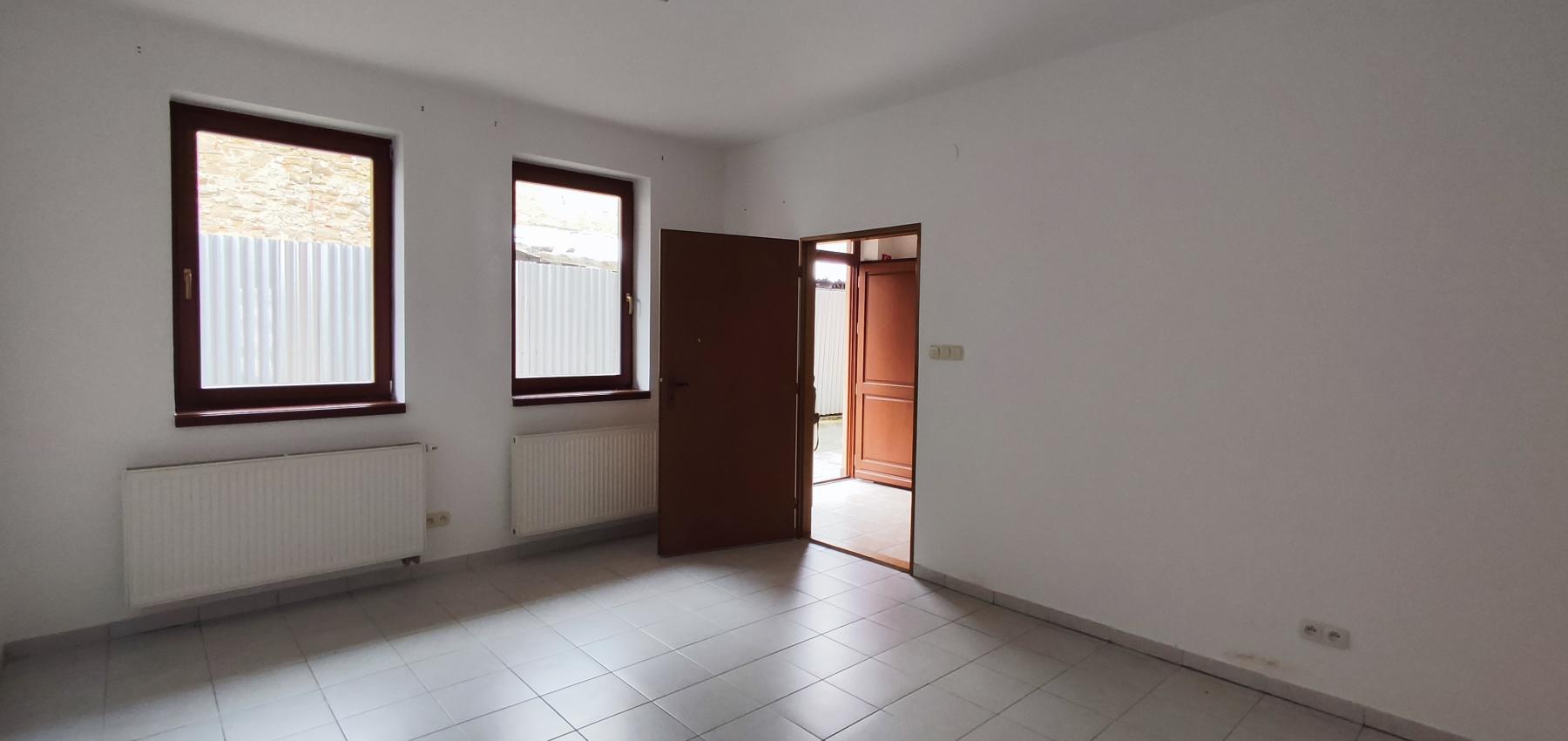 Priestor na prenájom na Hlavnej ulici vo dvore - prízemie