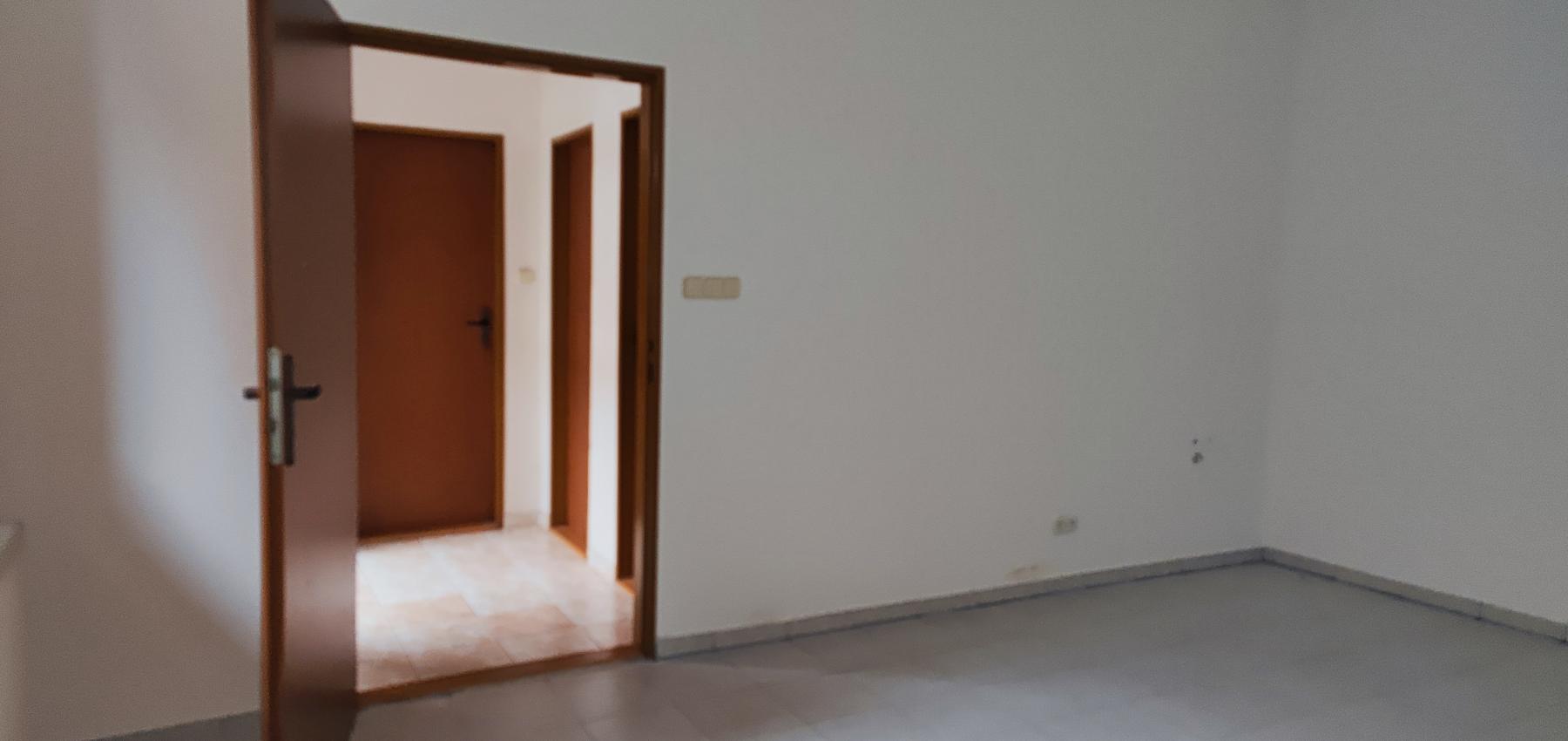 Priestor na prenájom na Hlavnej ulici vo dvore - prízemie