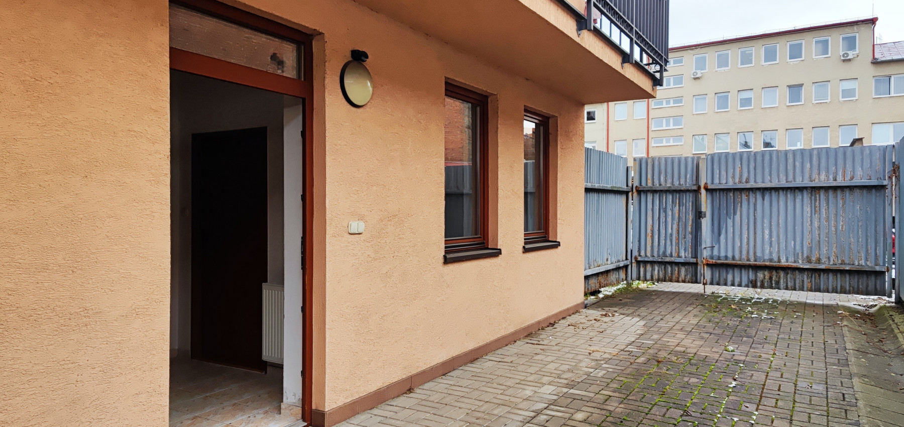 Priestor na prenájom na Hlavnej ulici vo dvore - prízemie