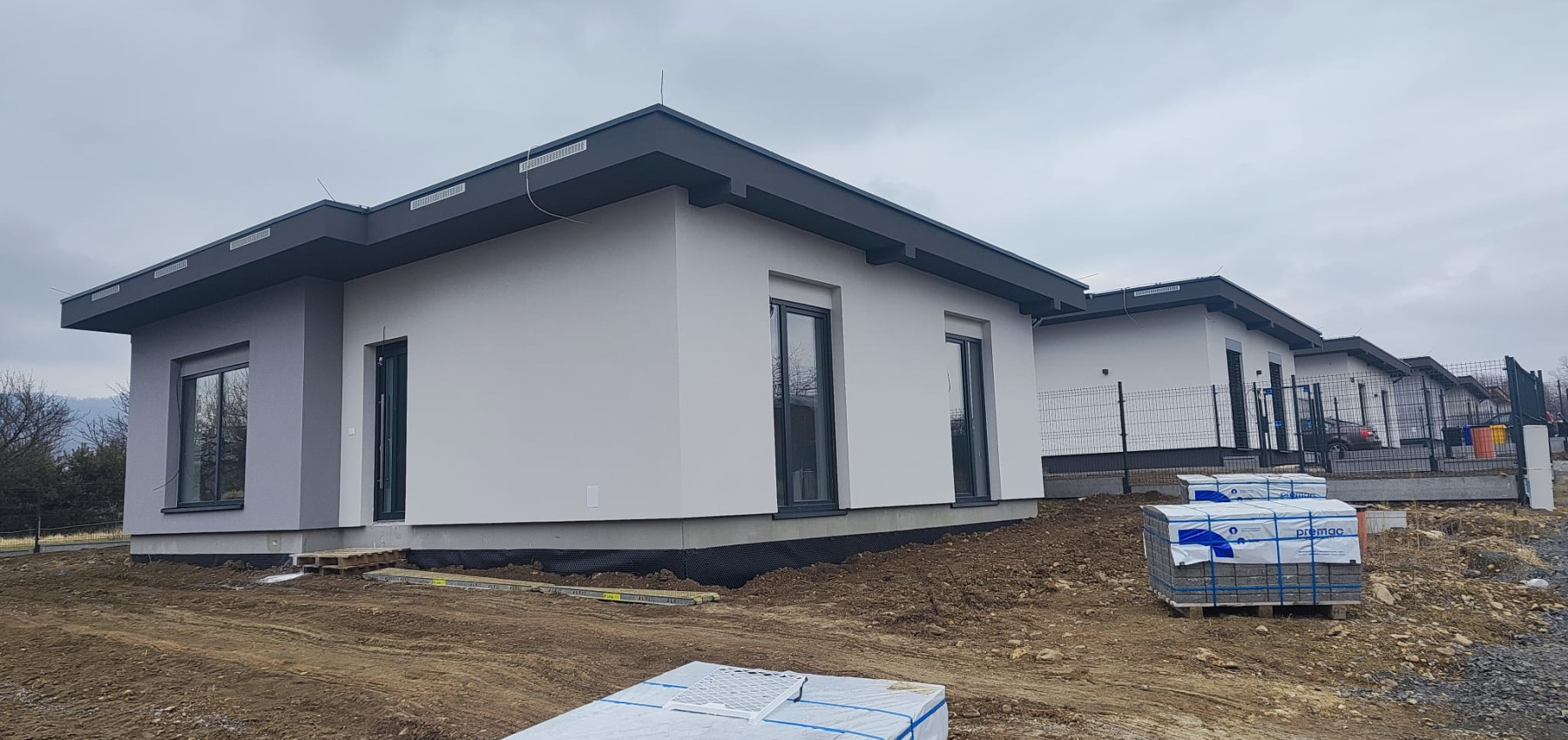 Posledný 3 izbový murovaný dom s pozemkom 502 m2 FINTICE-GRIBĽOVEC