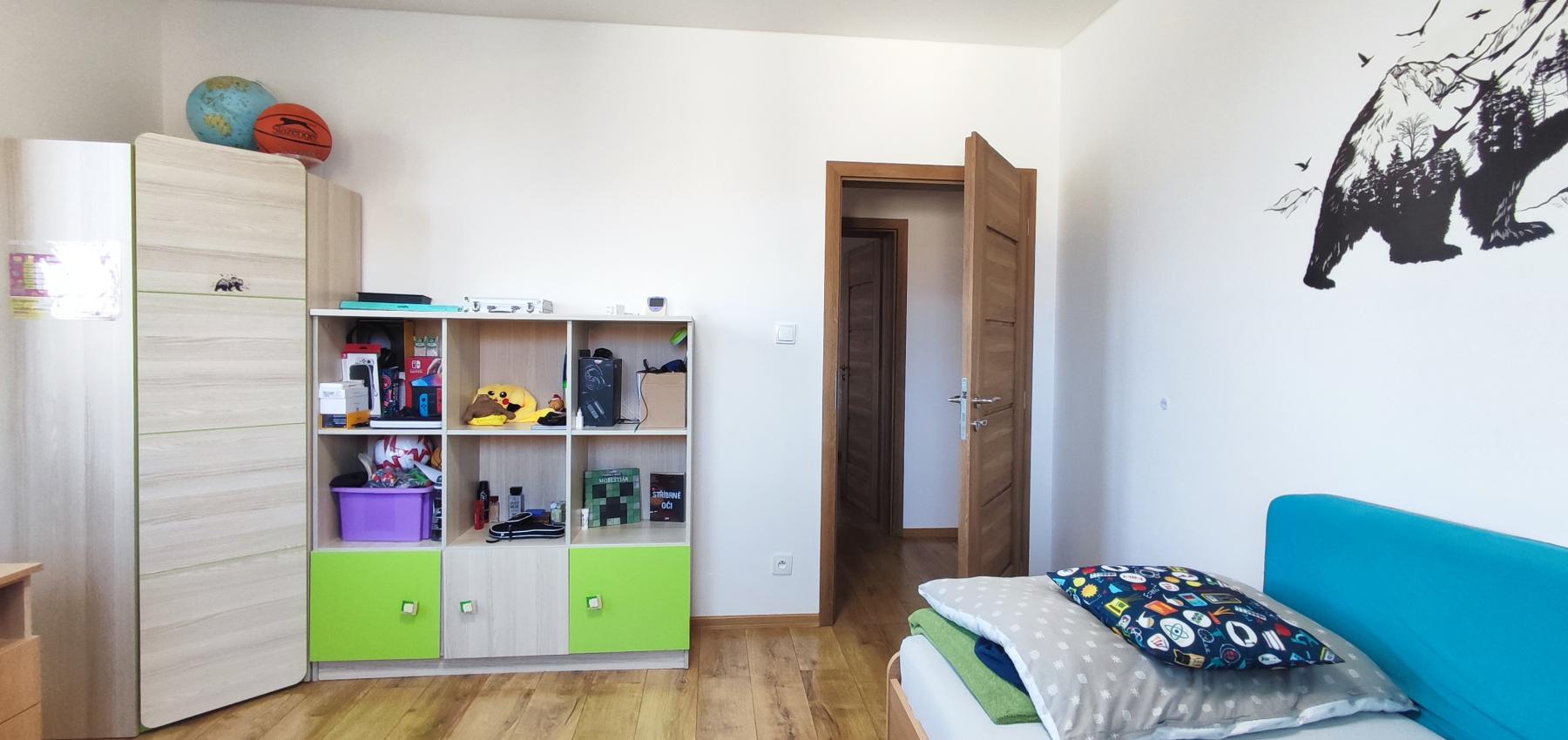 Na predaj krásny 4 izbový dom s možnosťou realizácie obytného podkrovia na 2 izby, veľkorysý pozemok 1000 m2, Fintice