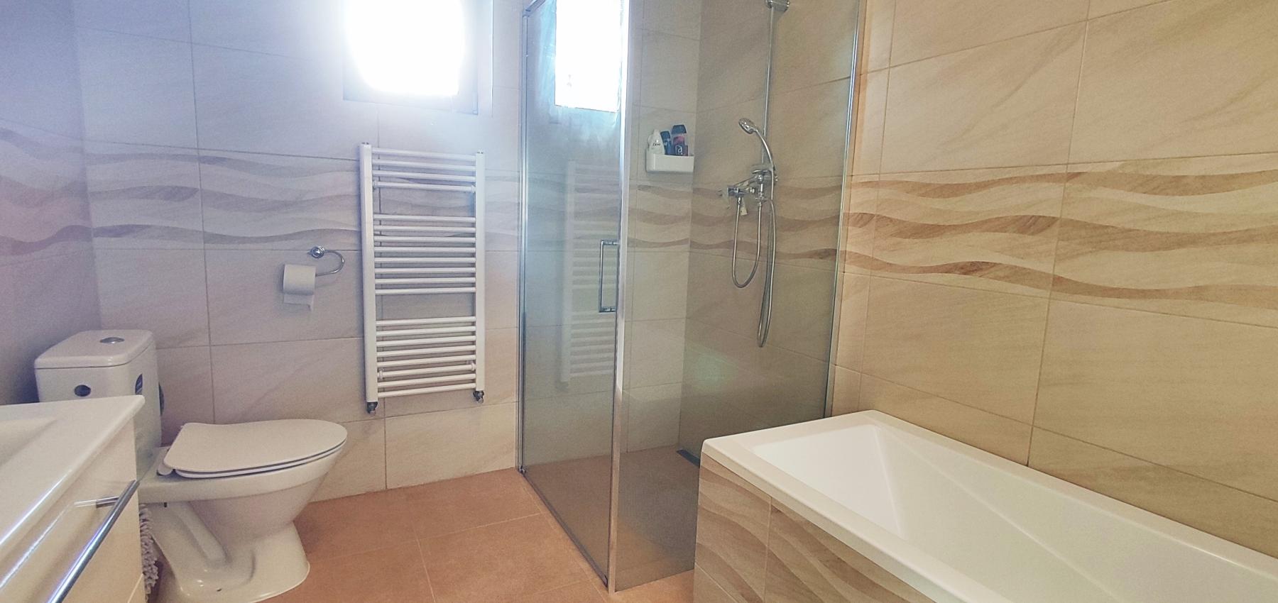 Na predaj krásny 4 izbový dom s možnosťou realizácie obytného podkrovia na 2 izby, veľkorysý pozemok 1000 m2, Fintice