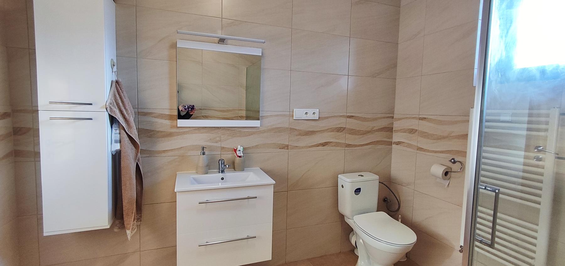 Na predaj krásny 4 izbový dom s možnosťou realizácie obytného podkrovia na 2 izby, veľkorysý pozemok 1000 m2, Fintice