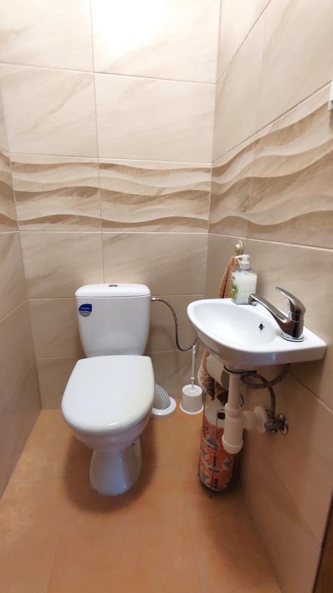 Na predaj krásny 4 izbový dom s možnosťou realizácie obytného podkrovia na 2 izby, veľkorysý pozemok 1000 m2, Fintice