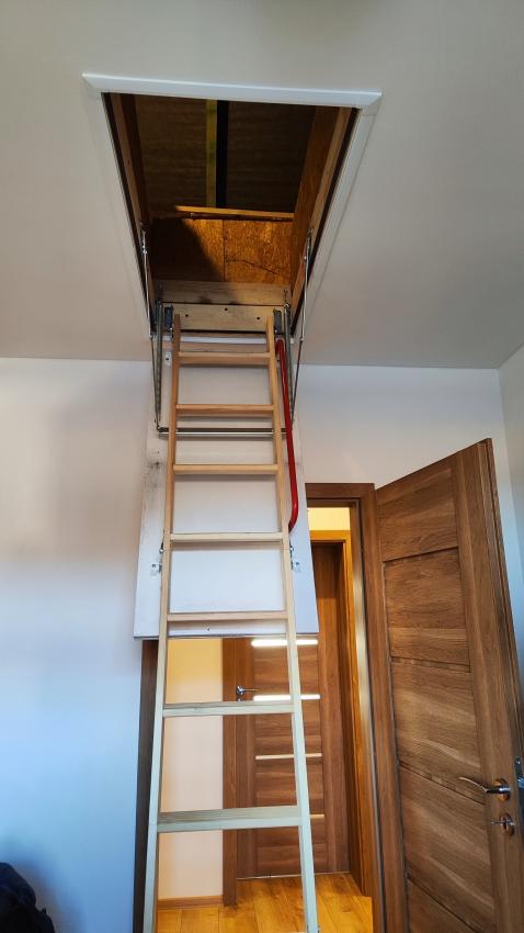 Na predaj krásny 4 izbový dom s možnosťou realizácie obytného podkrovia na 2 izby, veľkorysý pozemok 1000 m2, Fintice