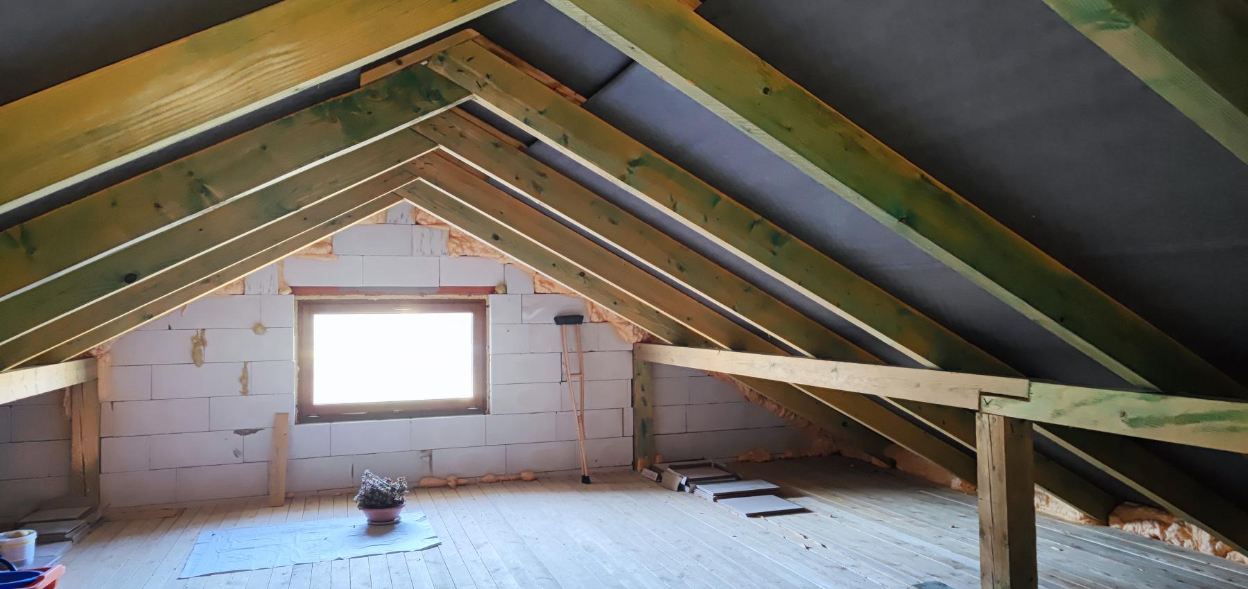 Na predaj krásny 4 izbový dom s možnosťou realizácie obytného podkrovia na 2 izby, veľkorysý pozemok 1000 m2, Fintice