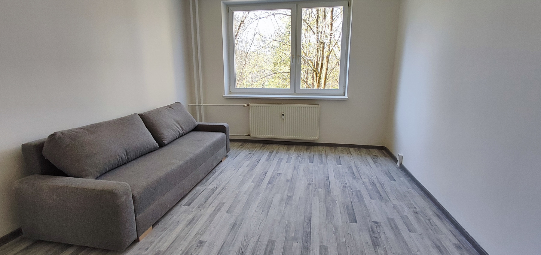 PRENAJATÝ DO 1.5.2026.....Slnečný 1 izbový byt 32 m2, Mukačevská, na dlhodobý prenájom, čiastočne zariadený