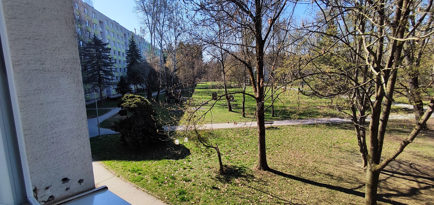 PRENAJATÝ DO 1.5.2026.....Slnečný 1 izbový byt 32 m2, Mukačevská, na dlhodobý prenájom, čiastočne zariadený