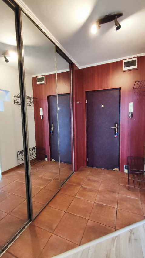 Prenajatý do 1.11.2026....Slnečný 2 izbový byt s nádhernym výhľadom na les, zariadený