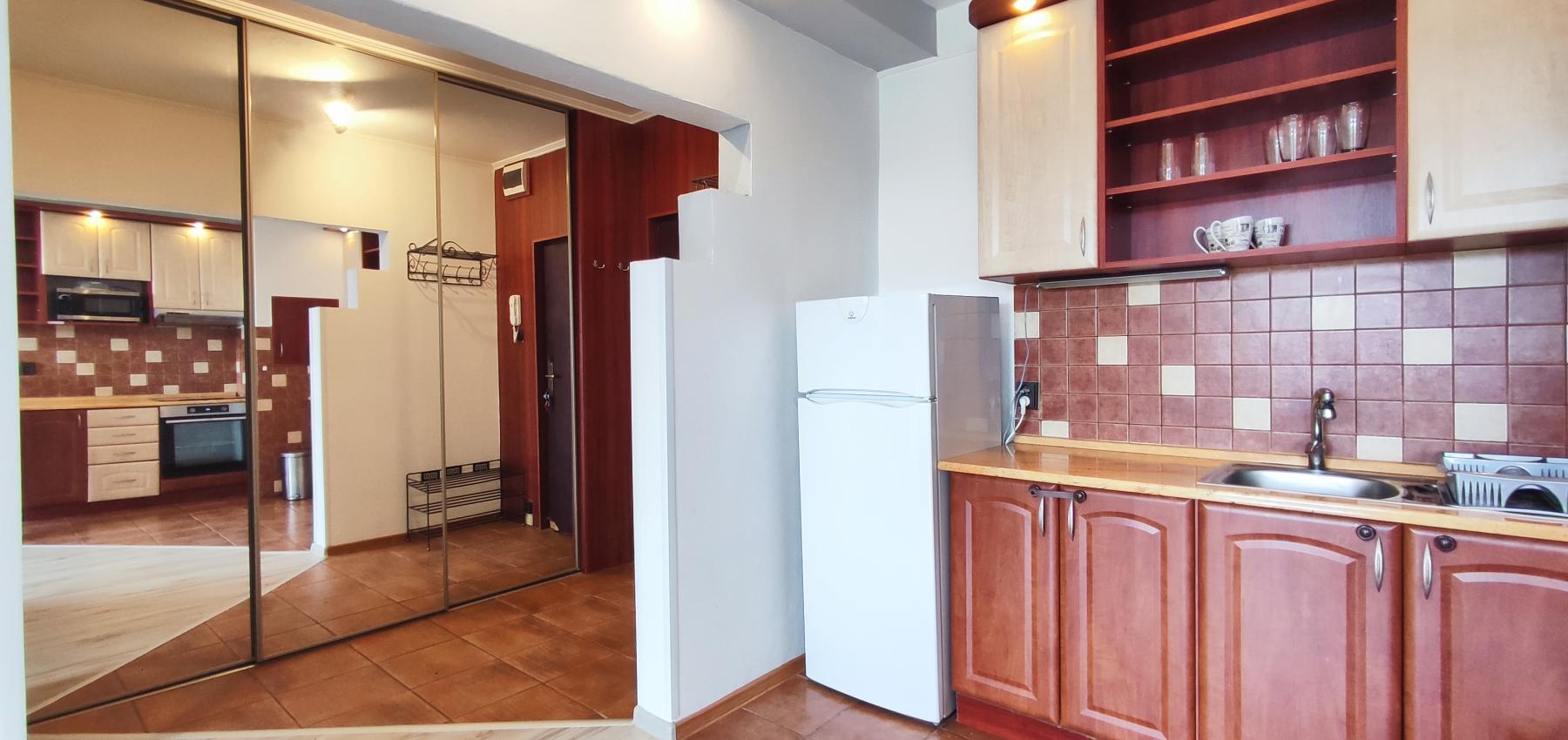 Prenajatý do 1.11.2026....Slnečný 2 izbový byt s nádhernym výhľadom na les, zariadený