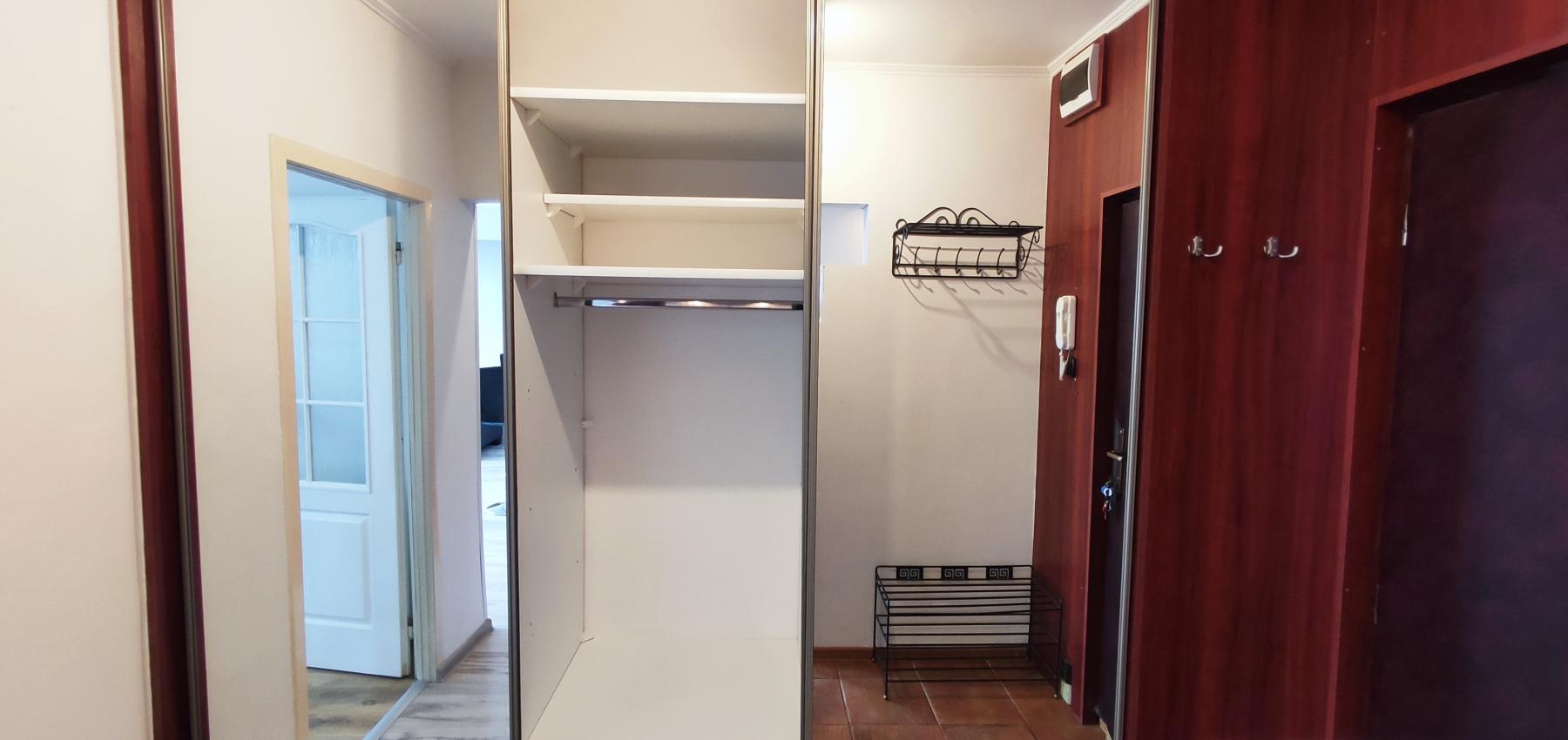 Prenajatý do 1.11.2026....Slnečný 2 izbový byt s nádhernym výhľadom na les, zariadený