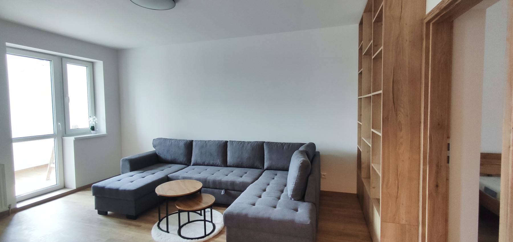 Prenajatý do 1.6.2026....Exkluzívny 2 izbový byt s loggiou pre náročnejších, Tekeľova ulica Ľubotice-Sekčov