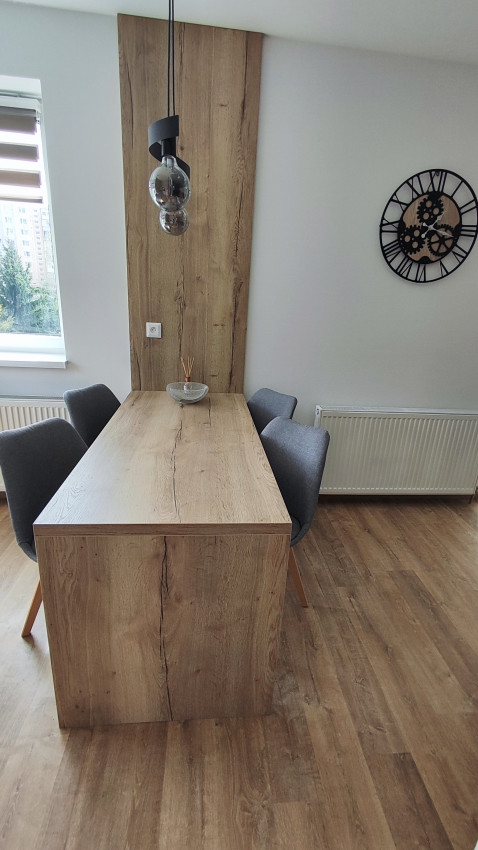 Prenajatý do 1.6.2026....Exkluzívny 2 izbový byt s loggiou pre náročnejších, Tekeľova ulica Ľubotice-Sekčov