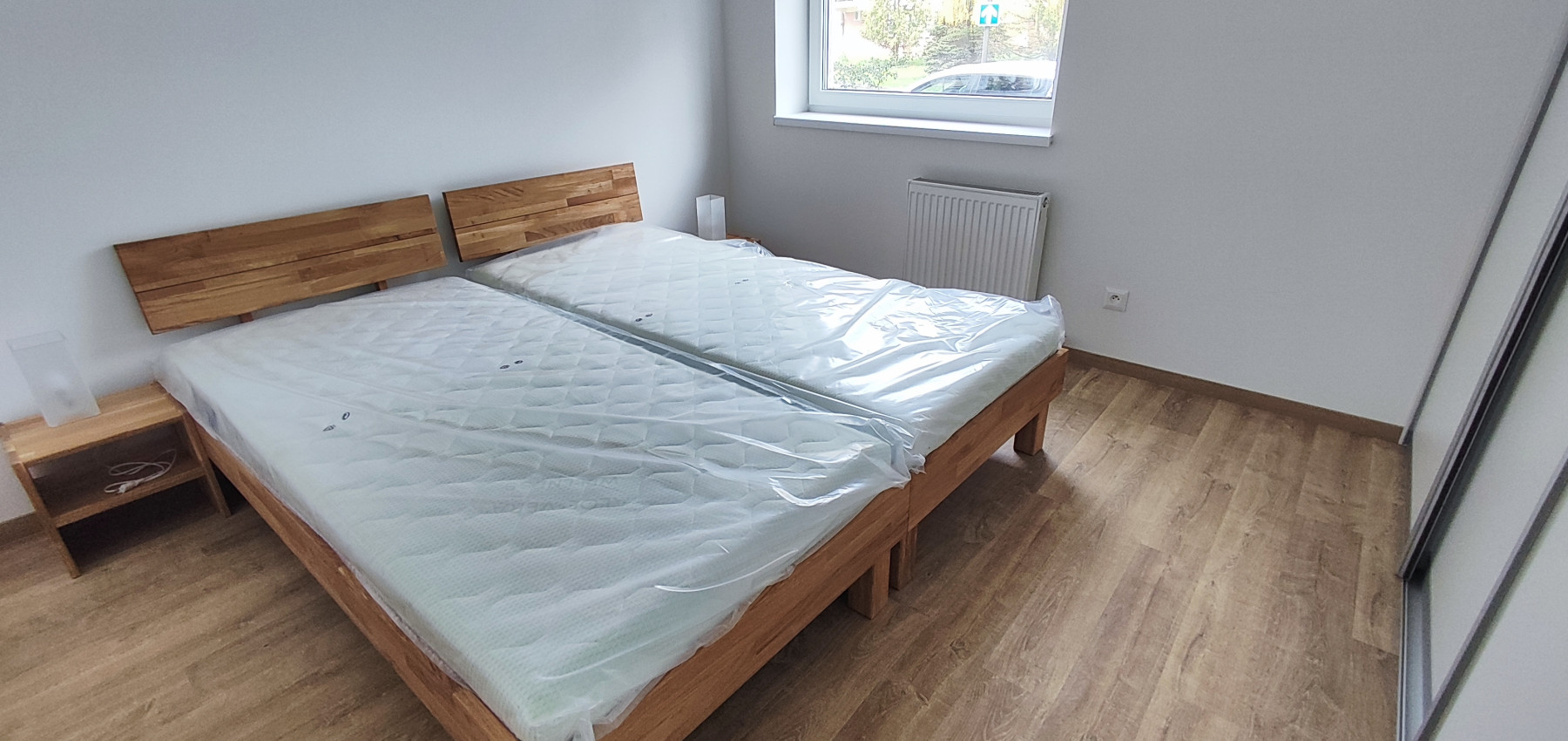 Prenajatý do 1.6.2026....Exkluzívny 2 izbový byt s loggiou pre náročnejších, Tekeľova ulica Ľubotice-Sekčov