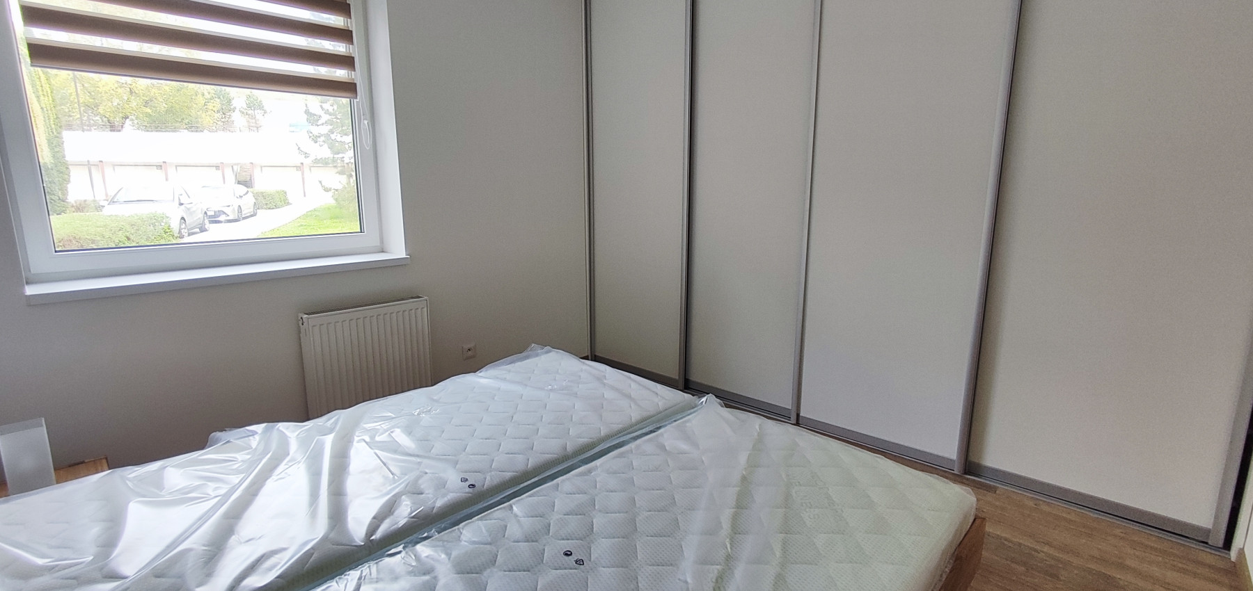 Prenajatý do 1.6.2026....Exkluzívny 2 izbový byt s loggiou pre náročnejších, Tekeľova ulica Ľubotice-Sekčov