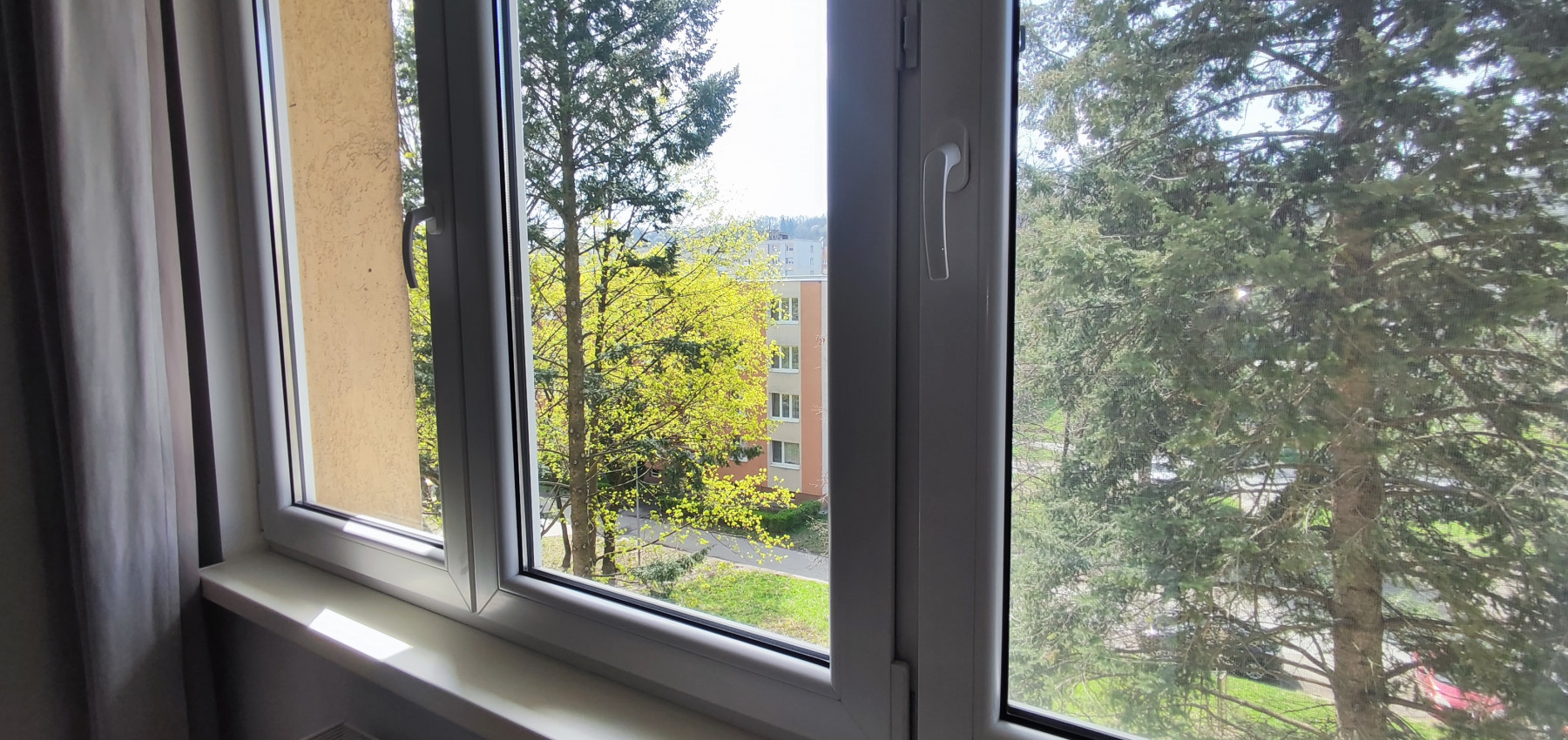 Prenajatý do 1.11.2026.... 2 izbový byt Levočská ulica, po kompletnej rekonštrukcii, zariadený