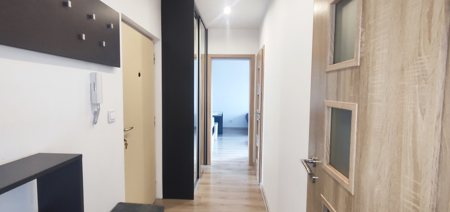 Prenajatý do 1.11.2026.... 2 izbový byt Levočská ulica, po kompletnej rekonštrukcii, zariadený