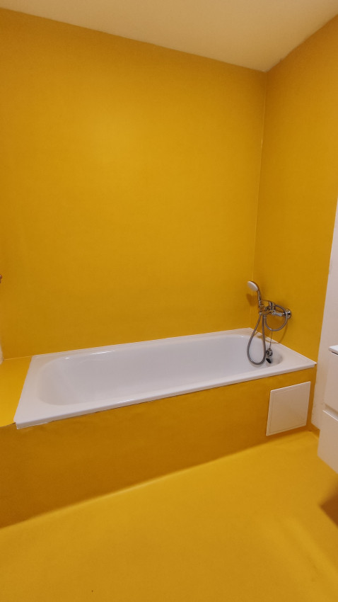 Prenajatý do 31.5.2026....Krásny samostatný 2,5 izbový byt v nájomnom dome Kvetná ulica Prešov