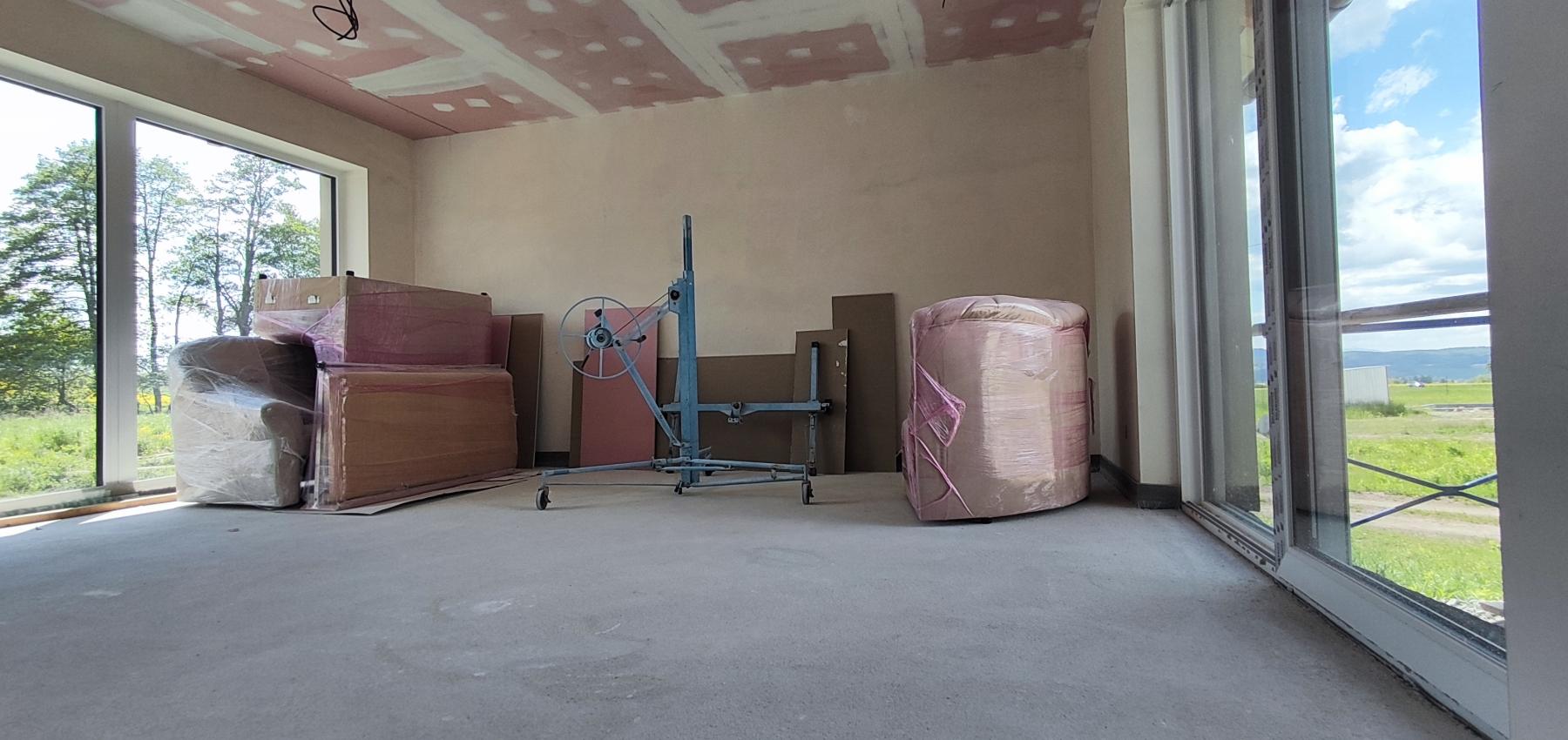 NOVÁ PONUKA! Na predaj 4 izbový tehlový holodom Vyšná Šebastová, komfortný pozemok 8,5a