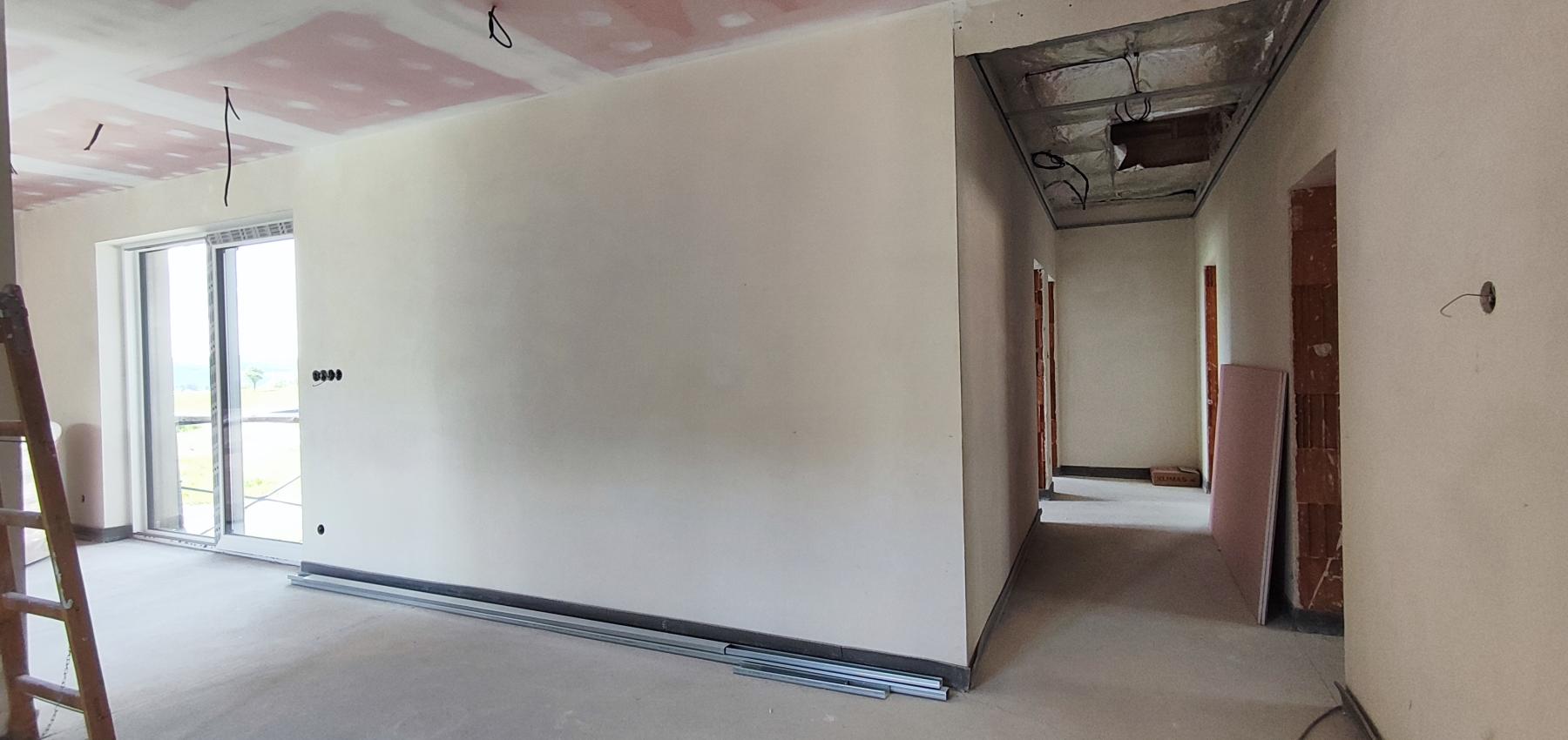 NOVÁ PONUKA! Na predaj 4 izbový tehlový holodom Vyšná Šebastová, komfortný pozemok 8,5a