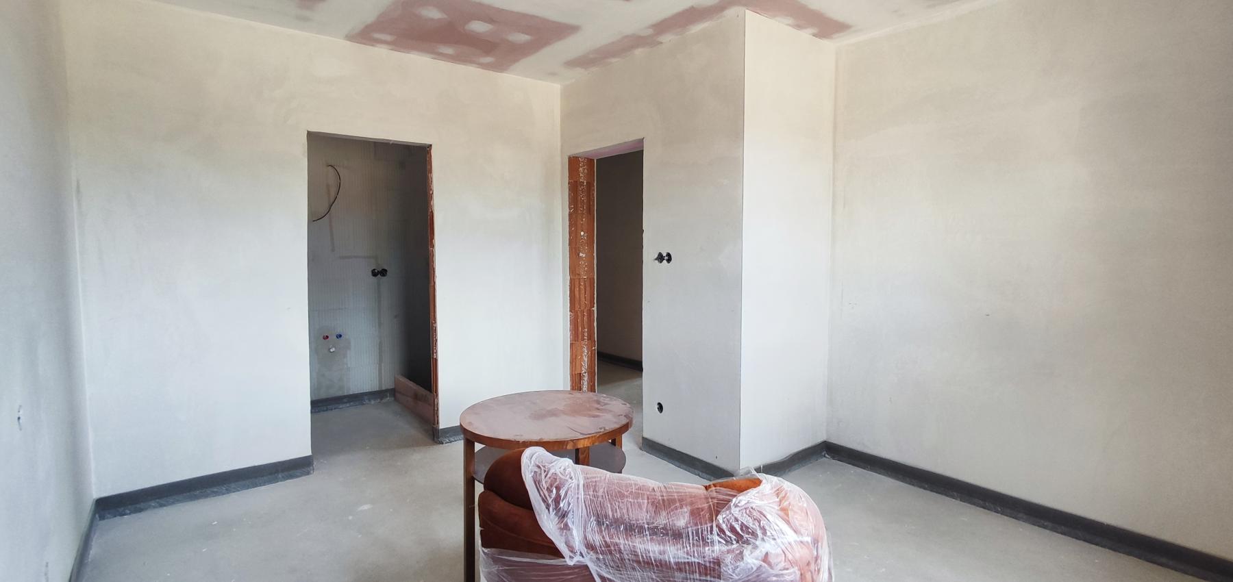 NOVÁ PONUKA! Na predaj 4 izbový tehlový holodom Vyšná Šebastová, komfortný pozemok 8,5a