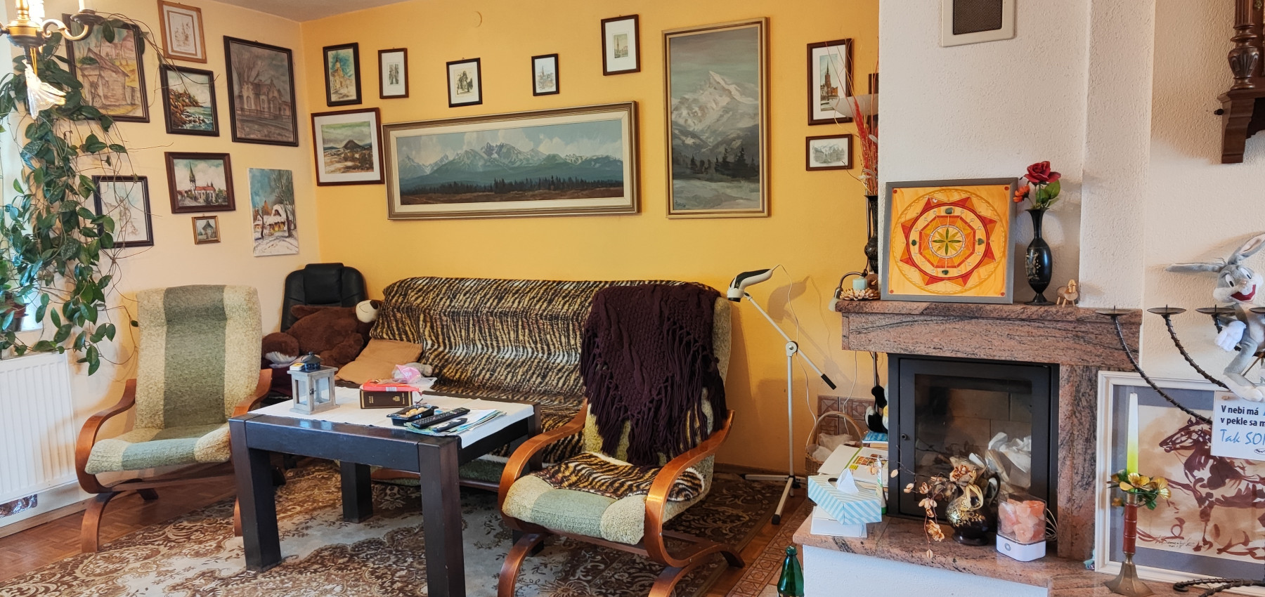 Perspektívny 5 izbový rodinný dom s garážou a prístreškom pre auto, Ľubotice, rovinatý pozemok 600 m2, podpivničený