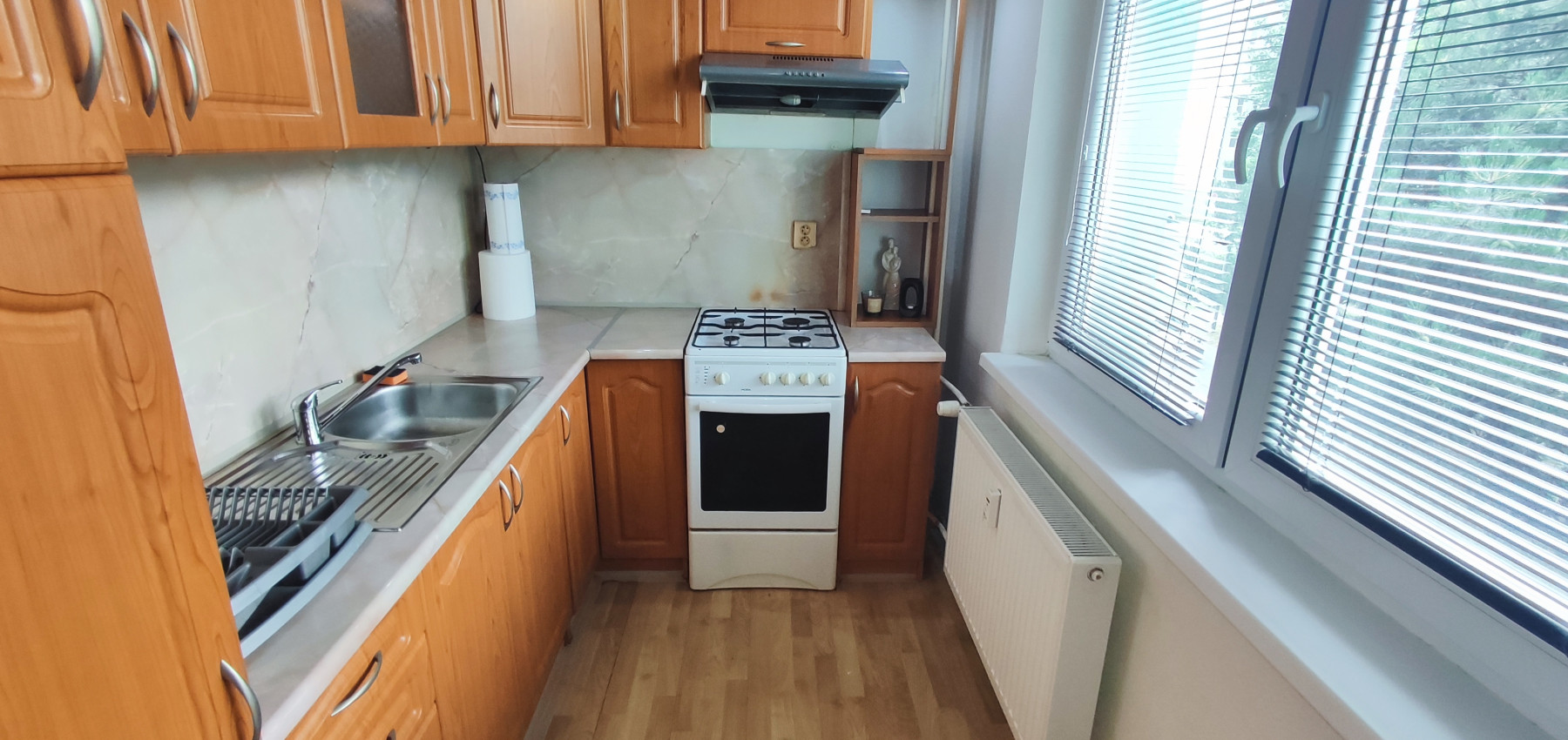 Voľný ihneď.... Vyhľadávaný 1 izbový byt s balkónom blízko centra