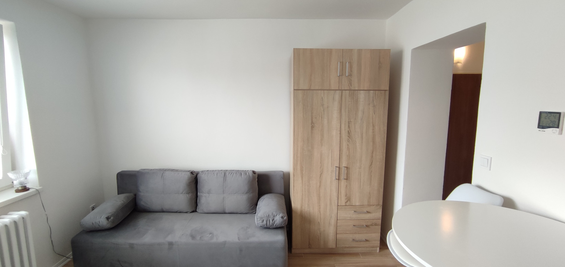 Prenajatá do 1.10.2026...  zariadená garsónka 20 m2 komplet rekonštrukcia, voľná ihneď