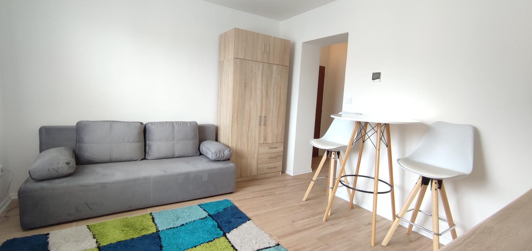 Prenajatá do 1.10.2026...  zariadená garsónka 20 m2 komplet rekonštrukcia, voľná ihneď