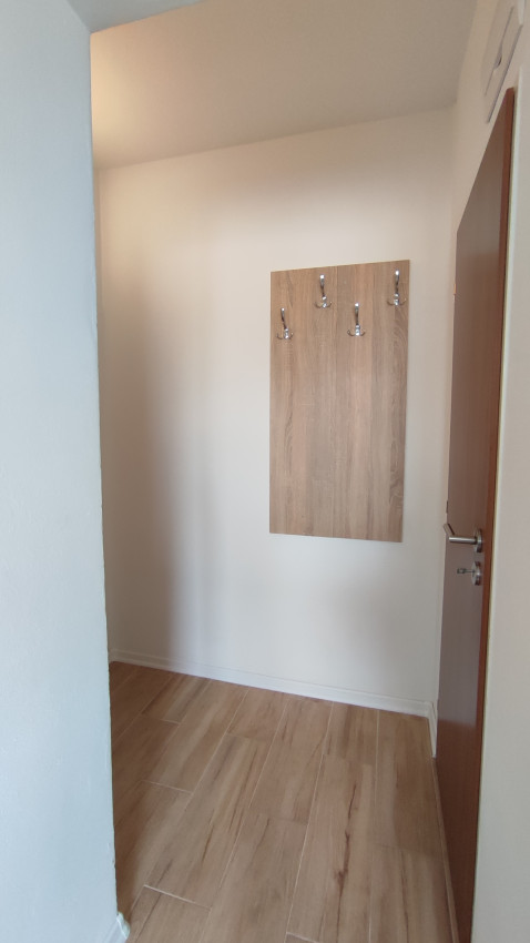 Prenajatá do 1.10.2026...  zariadená garsónka 20 m2 komplet rekonštrukcia, voľná ihneď