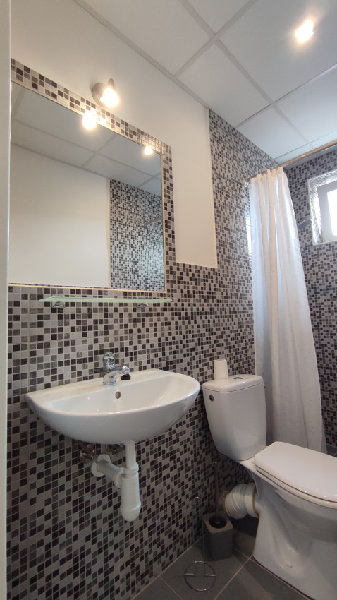 Prenajatá do 1.10.2026...  zariadená garsónka 20 m2 komplet rekonštrukcia, voľná ihneď