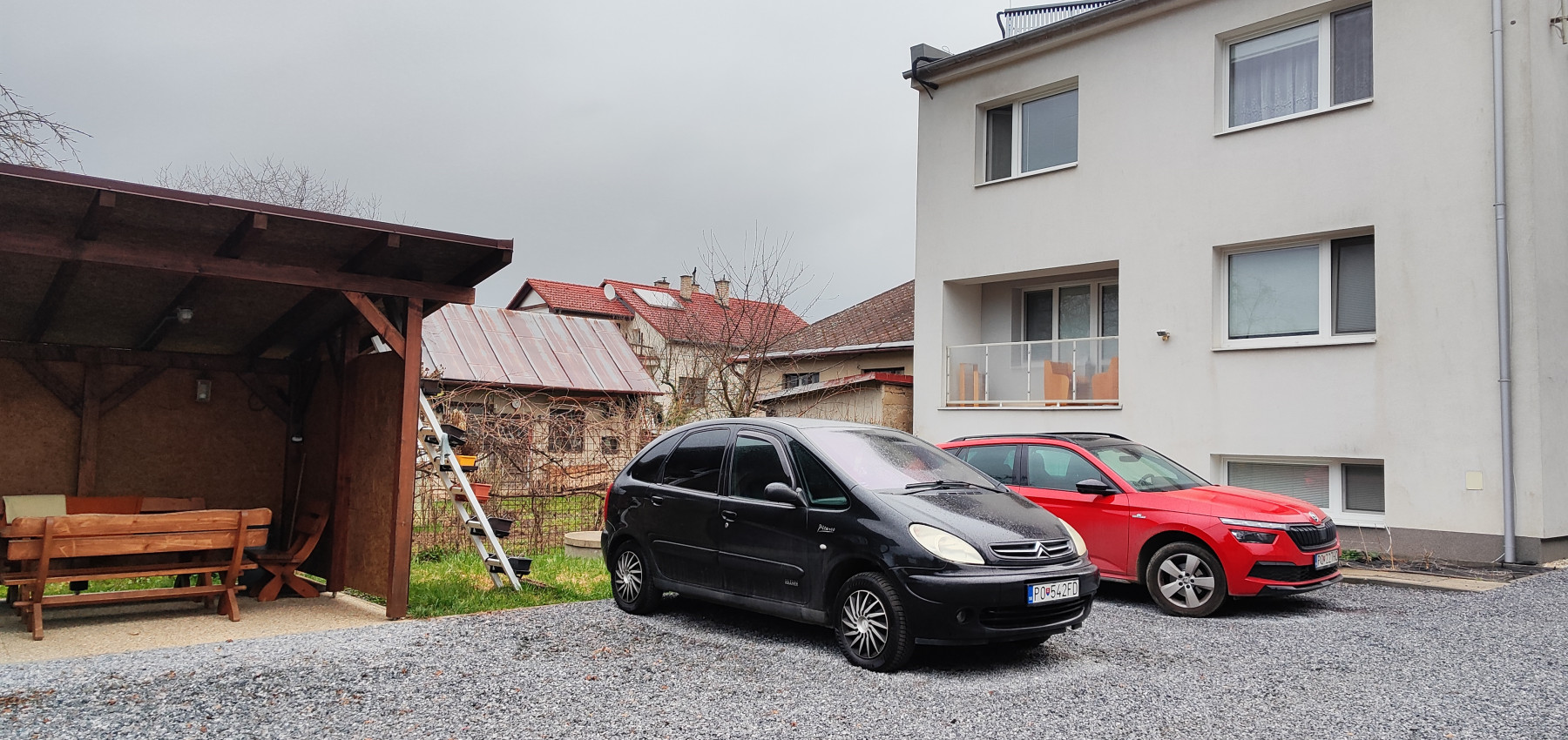 Prenajatá do 1.10.2026...  zariadená garsónka 20 m2 komplet rekonštrukcia, voľná ihneď