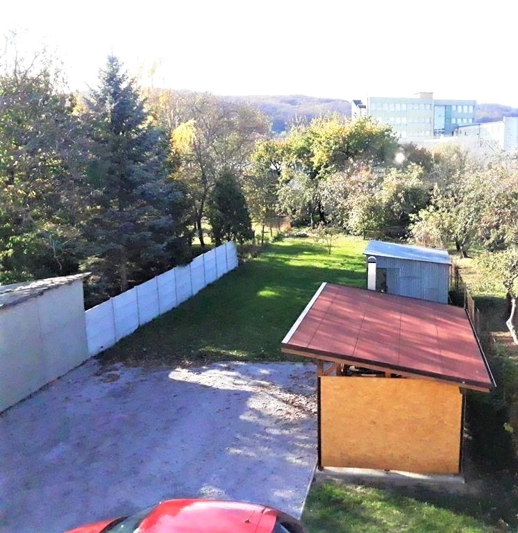 Prenajatá do 1.10.2026...  zariadená garsónka 20 m2 komplet rekonštrukcia, voľná ihneď