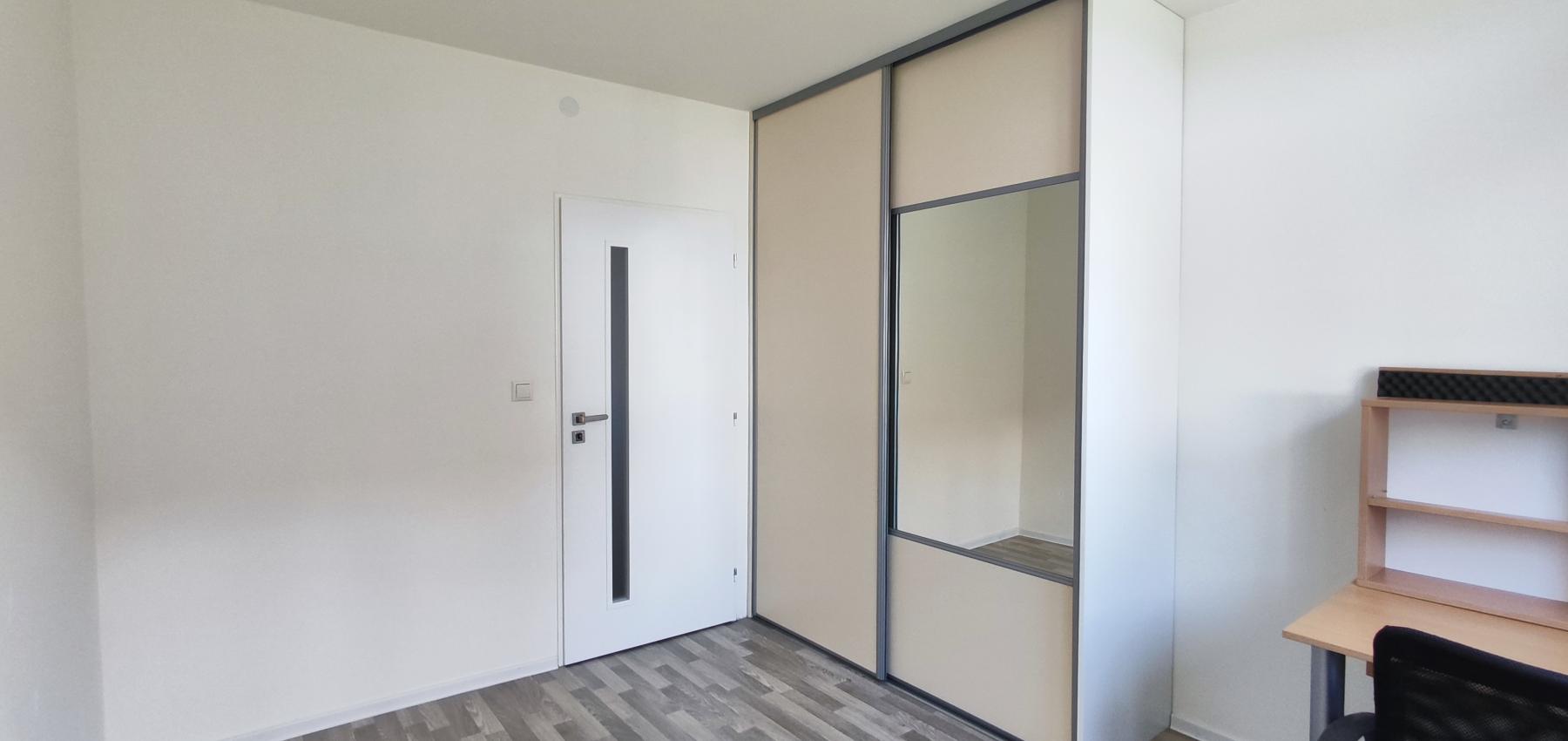 Lukratívne prenajatý investičný rodinný dom s dvomi bytmi Ľubotice, možnosť výstavby ďalšieho domu