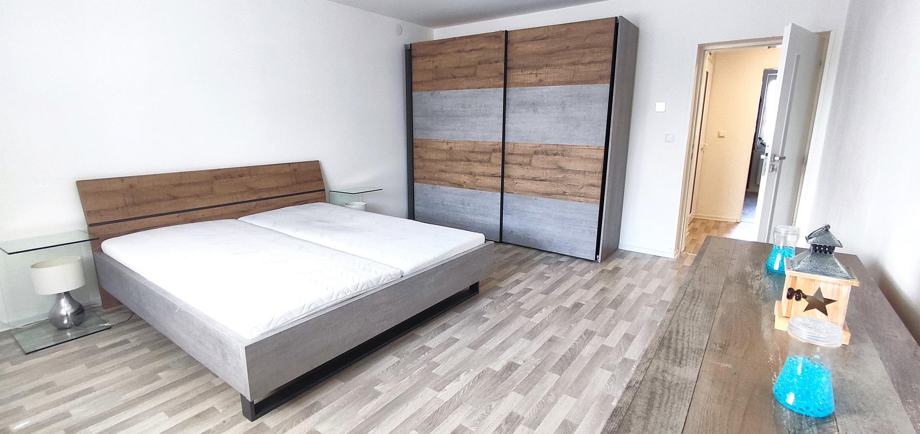 Lukratívne prenajatý investičný rodinný dom s dvomi bytmi Ľubotice, možnosť výstavby ďalšieho domu