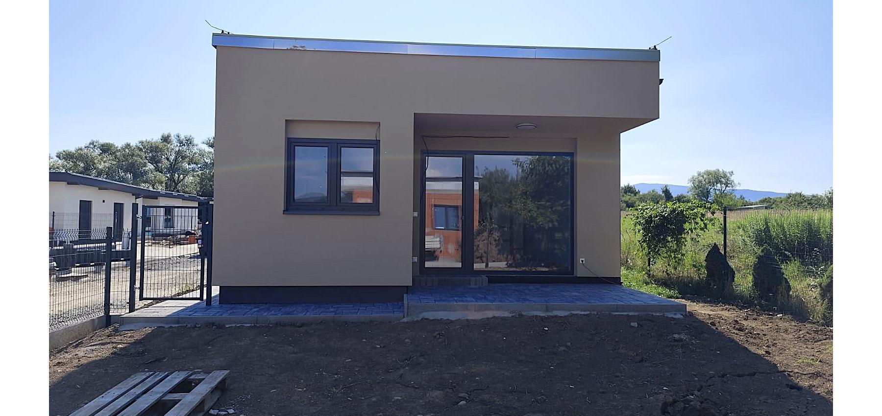 Prenajatý do 15.09.2026 ...... 3 izbový rodinný dom na dlhodobý prenájom, zariadený, 2x parkovacie miesto, záhradka