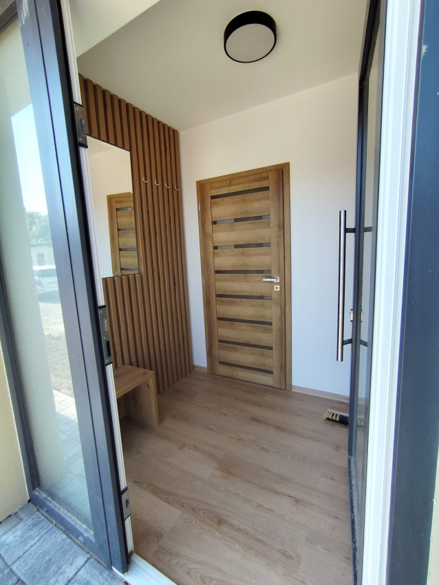 Prenajatý do 15.09.2026 ...... 3 izbový rodinný dom na dlhodobý prenájom, zariadený, 2x parkovacie miesto, záhradka