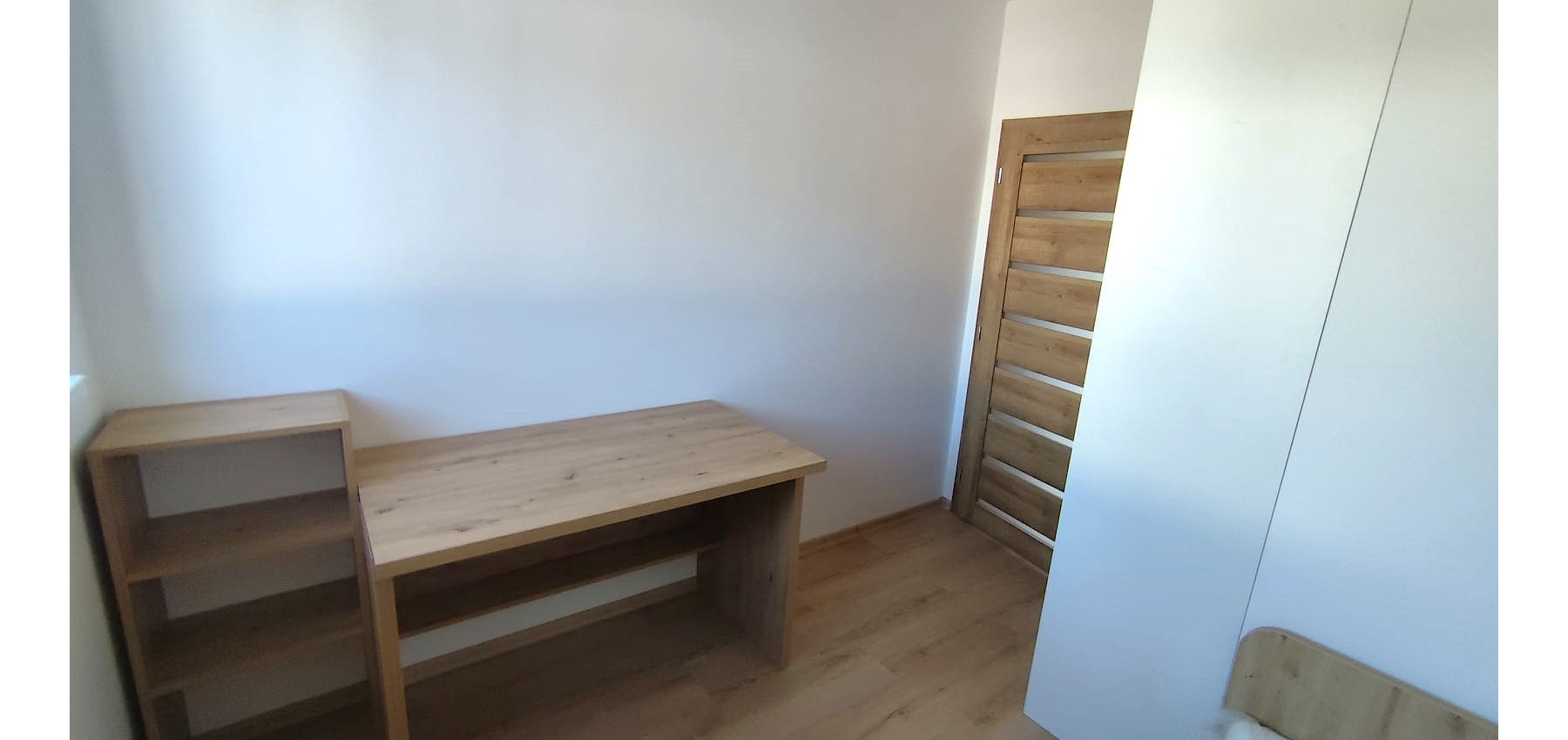 Prenajatý do 15.09.2026 ...... 3 izbový rodinný dom na dlhodobý prenájom, zariadený, 2x parkovacie miesto, záhradka