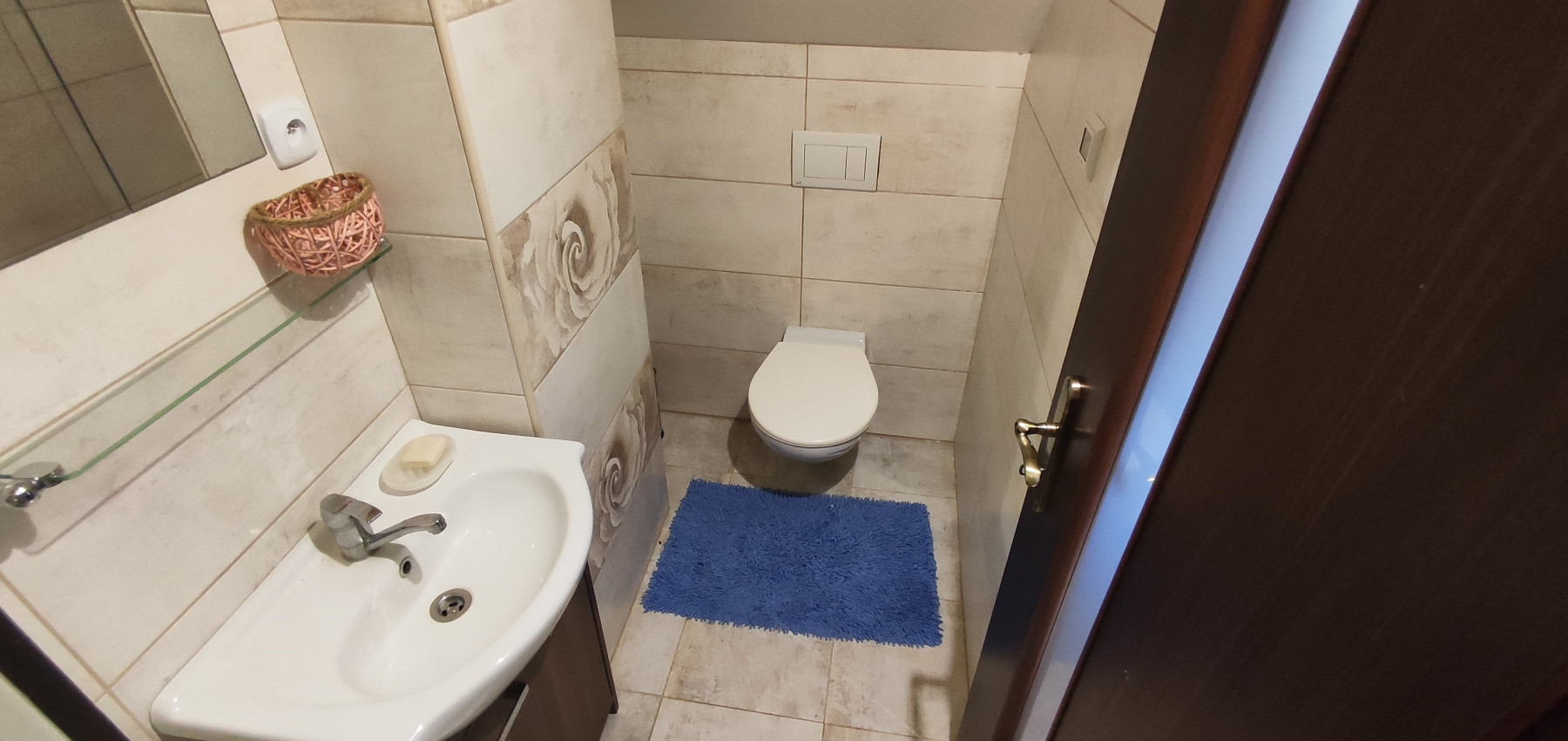 Perspektívny zariadený rodinný dom na bývanie aj prenájom, v skvelej lokalite a blízko električky Nová Lesná